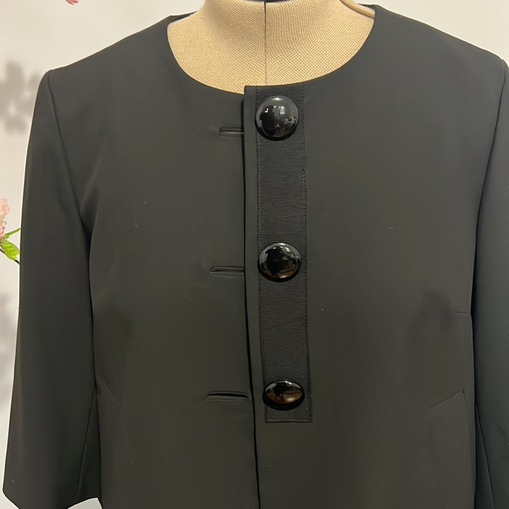 Black jacket - Picture 2 of 5